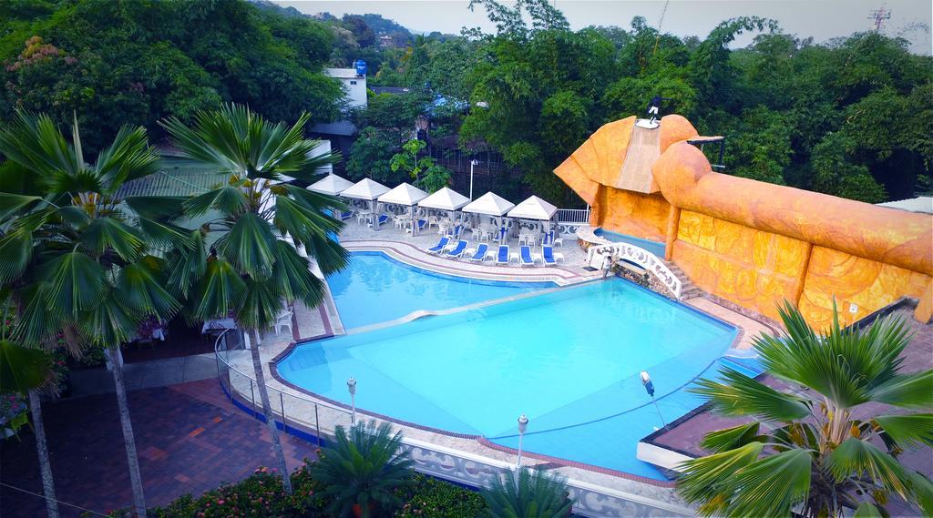 Bosque Hotel Melgar Exterior photo