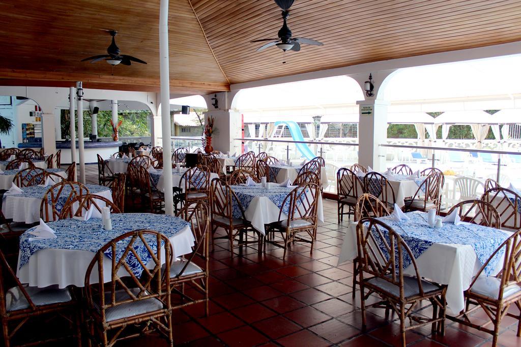 Bosque Hotel Melgar Exterior photo